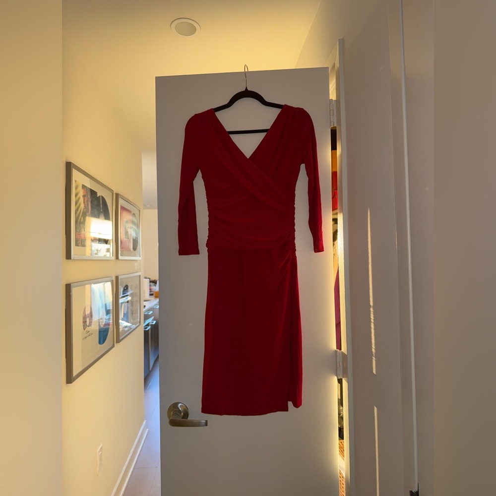 NWT Carmen Marc Valvo Quarter Sleeve Red Midi Dress with Slit Size XS